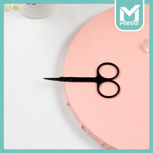 مقص تحديد الحواجب