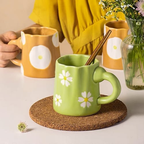 كوب ازهار تجريدية بدون ملعقة