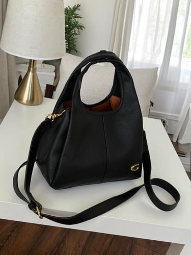 شنطة كوتش لانا