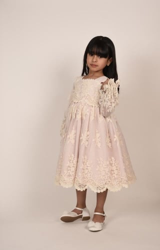 فستان بناتي