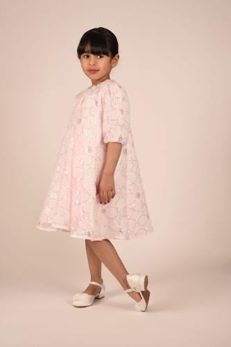 فستان بناتي