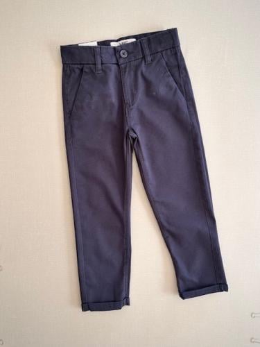 بنطلون رمادي غاق