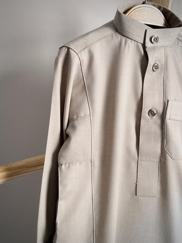 ثوب بيج فاتح