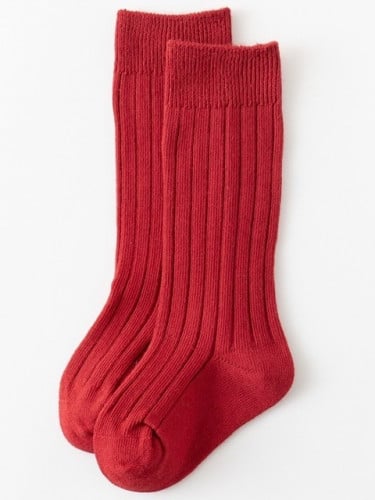 جوارب احمر طويل