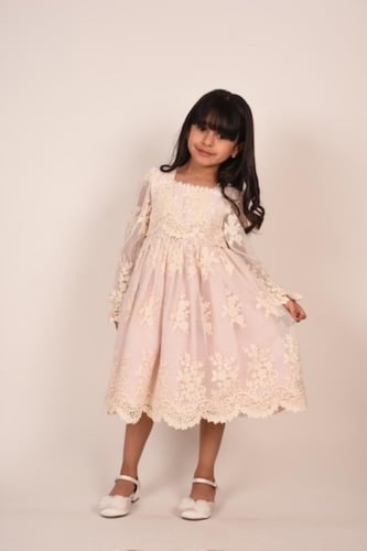 فستان بناتي