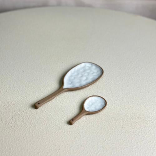 تقديمة سيراميك صغيرة