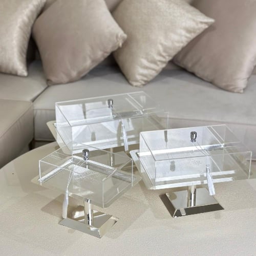 تقديمة مميزة بغطاء اكريلك