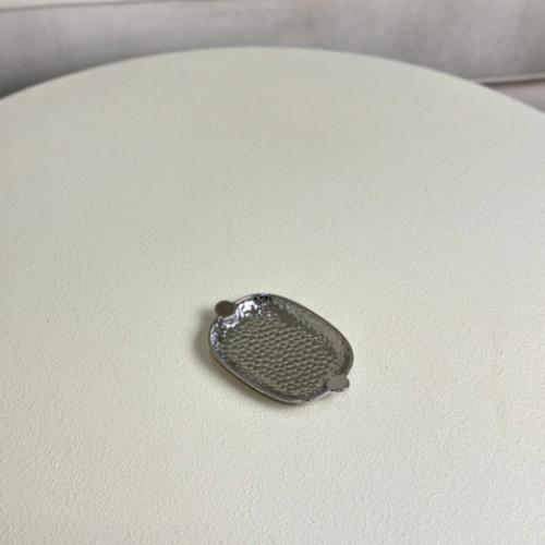 تقديمة مميزة فضي