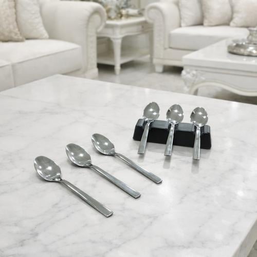 طقم ملاعق صغير