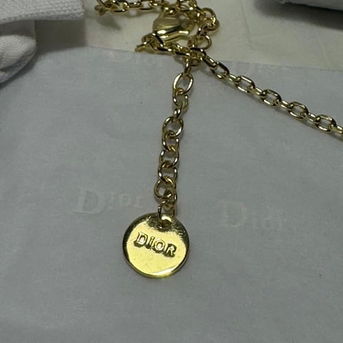 سلسلة ديور طبق الاصل