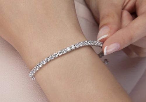 اسورة تنس مع تفليف