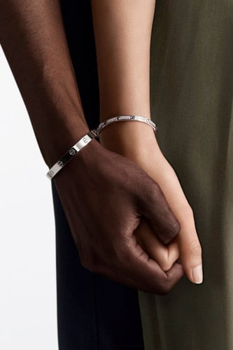 اساورة كارتييه رجالي (فضي )