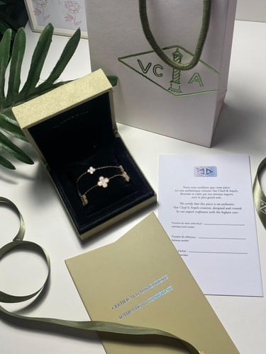 اساور فان كليف دبل