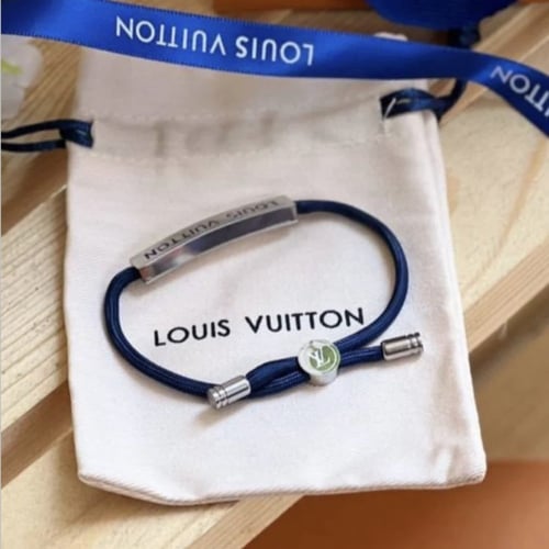 اسورة Lv رجالية