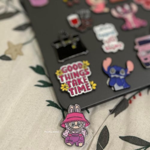 ستيكر معدني - تسليم فوري - Magnet Sticker