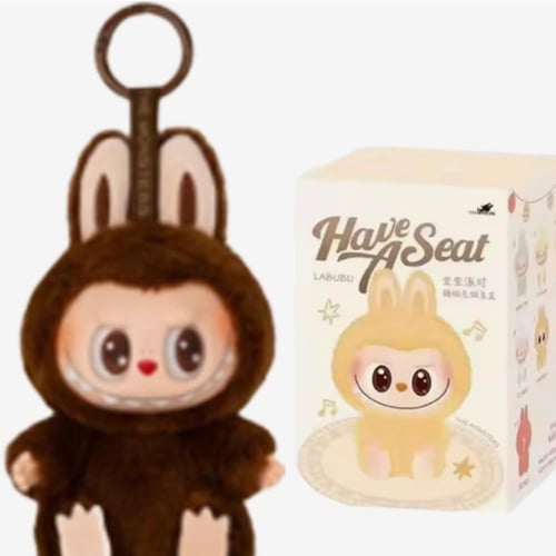 ميدالية لابوبو الجالس بوب مارت - Labubu Sitting Do...