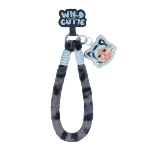 ميدالية كراي بيبي وايلد بت كيوتي الاصدار البني بوب...