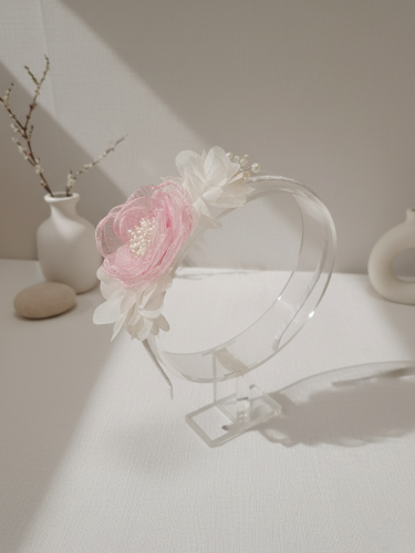 طوق الورد والكرستال