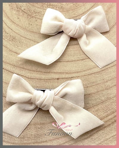 بنس بشكل فيونكة بألوان متعددة و رائعة