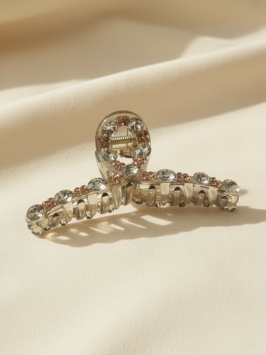 مساكة شعر اكريلك بتصميم الكريستالات