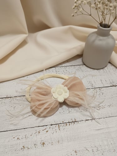 ربطة بيبي قماشية بالريش