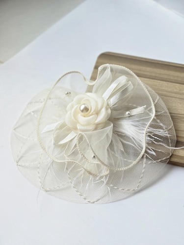 مشبك فرنسي بشبك لون سكري