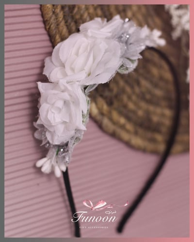 مجموعة أطواق شعر بتصميم راقي من ورد الاصطناعي