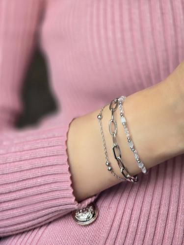 اسورة السلاسل والخرز الثلاثية