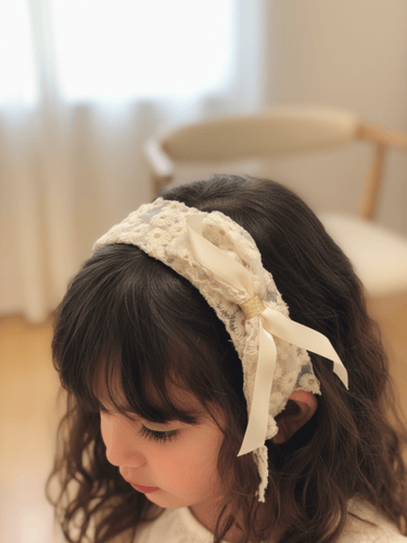 طوق يدوي الصنع بتصميم فيونكة جانبية