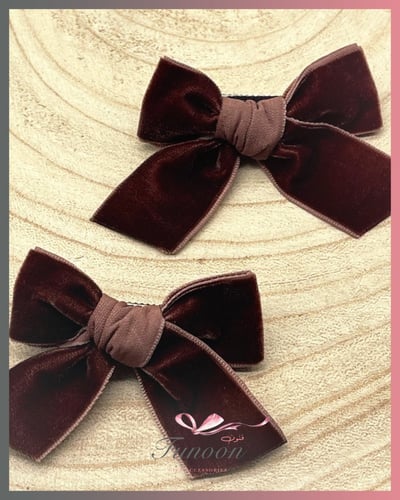 بنس بشكل فيونكة بألوان متعددة و رائعة