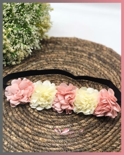 ربطة شعر ورد كبيرة