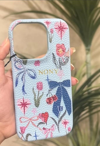 كفر ايفون بمجموعه الوان