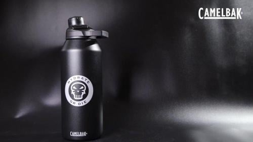 مطارة ماء اميركية 0.6 لتر Hydrate or Die