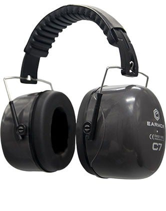 سماعة واقية للسمع