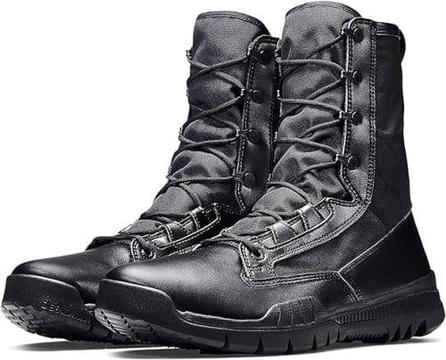 بسطار نايك اسود جبلي مقاس 36.5