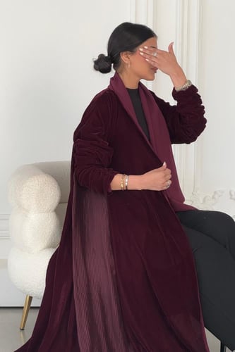 عبايه كلوش مخمل كسرات - عنابي