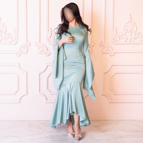 فستان تيفاني كريب ساتان كم واسع