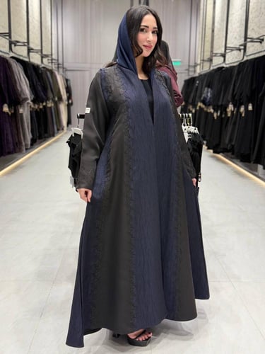 عباية كتان فاخرة بتطريز هندسي باللون الكحلي أناقة...