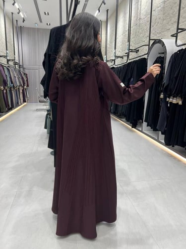 عبايه تفته تطريز بالجنب لون عنابي