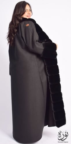 عباية شتويه بياقه فرو كامل عريض اسود