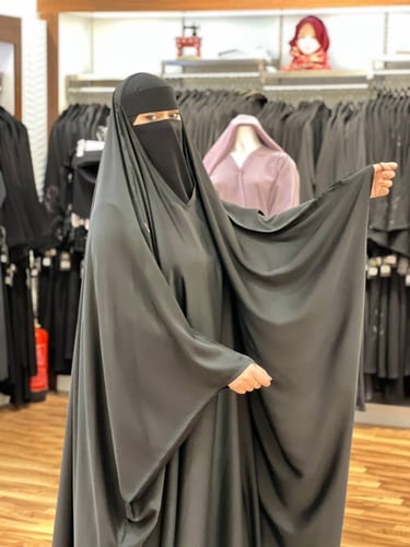 عبايه راس مسكره بشت قماش بلاك بيري