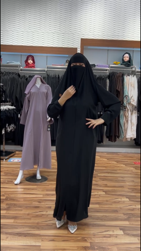 عبايه راس كم فرنسي قماش بلاك بيري