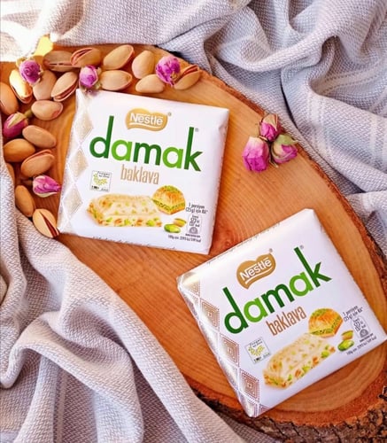 نستله داماك بقلاوة بار شوكولاتة بيضاء بالفستق تركي...