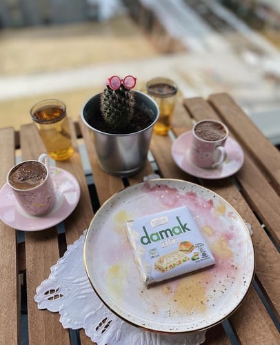 نستله داماك بقلاوة بار شوكولاتة بيضاء بالفستق تركي...