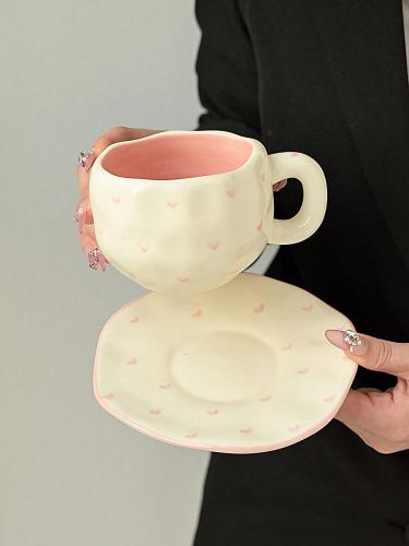Coffee cup set and pink plate