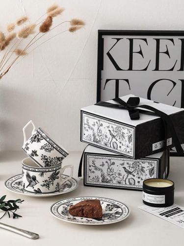 Coffee cup and saucer set