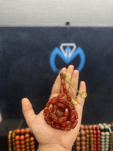 كهرمان عطش عراقي بللون الاحمر النادر ٤٤ جرام ٩-١٩...