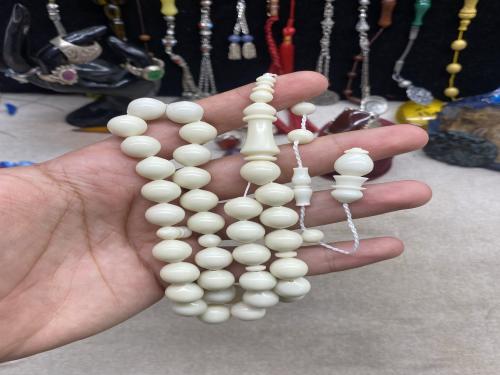 بلياردو ابيض نوادر الخامات ٣٤ خرزه ١١-١٢ ملي