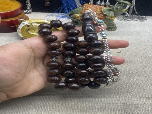 مسكي الماني انتيك لون من النوادر ومشيمه قص توايري...