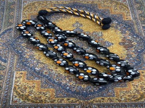 كوك مطعم بلفضه وبودرة الكهرمان ٣٣ خرزه ١٢ ملي